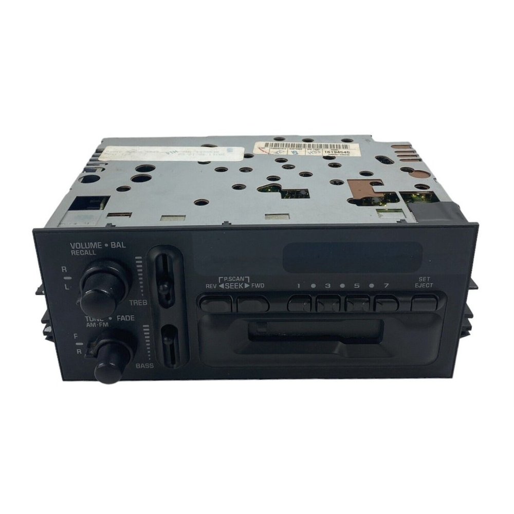 GM Delco 16154945 car stereo Am Fm With Cassette